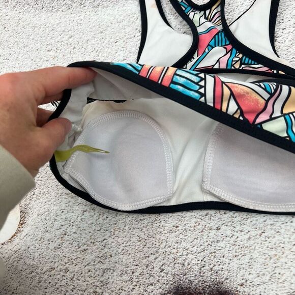 Gianni Bini Women's Aztec Print Bikini Top Size M Multicolor - Picture 6 of 8
